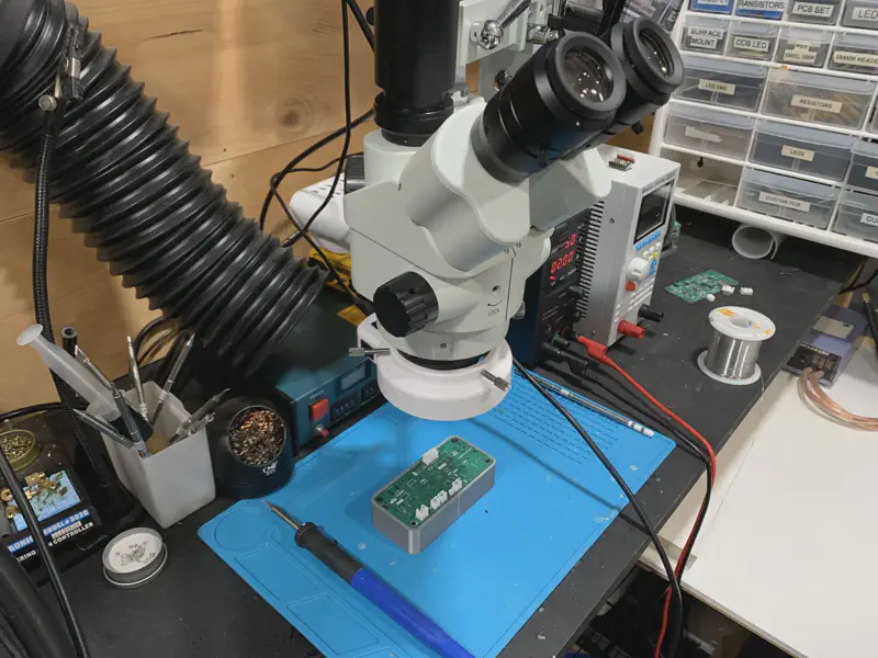 Soldering station
